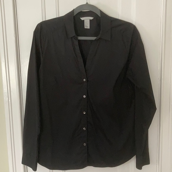 ⭐️ 3/$20 ⭐️ H&M cotton button-up blouse - Picture 1 of 4